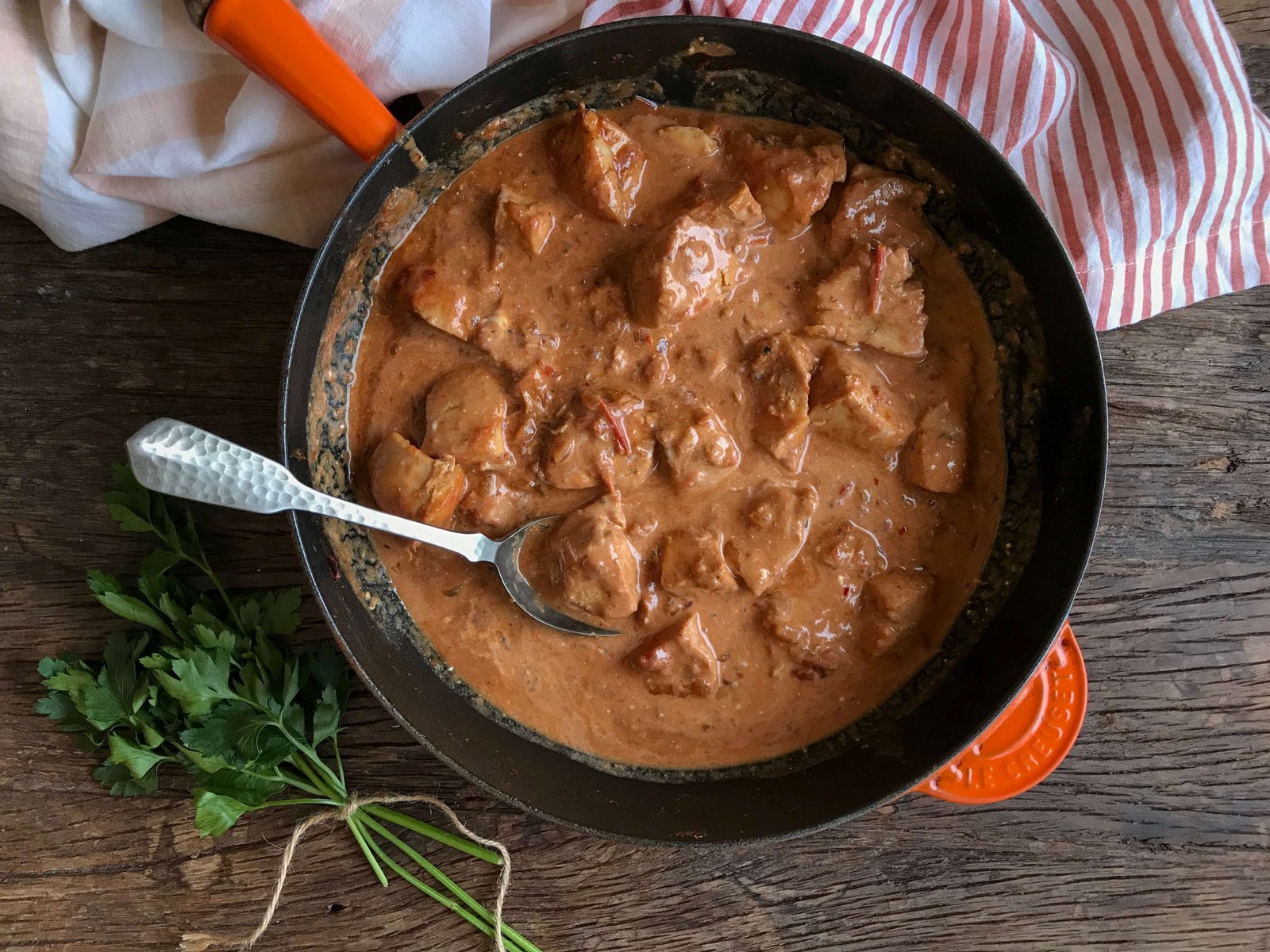 paprikash de pollo